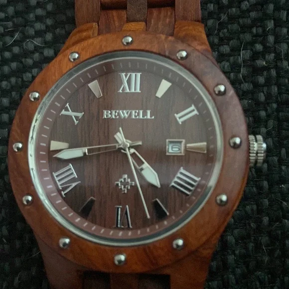 Watch - Picture 2 of 3